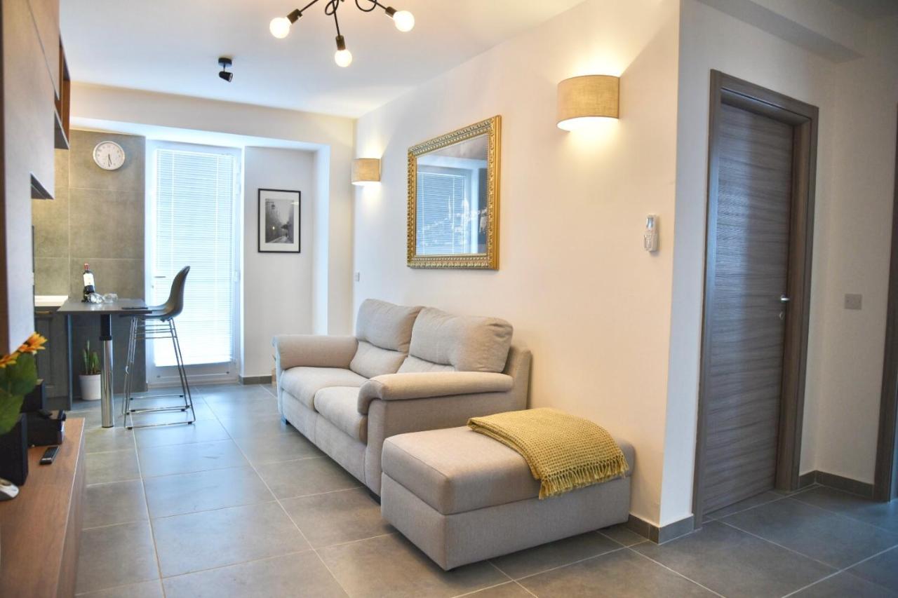 Bright & Modern 2-Bedroom, 4Th Floor Apartment In Gzira, Malta Extérieur photo