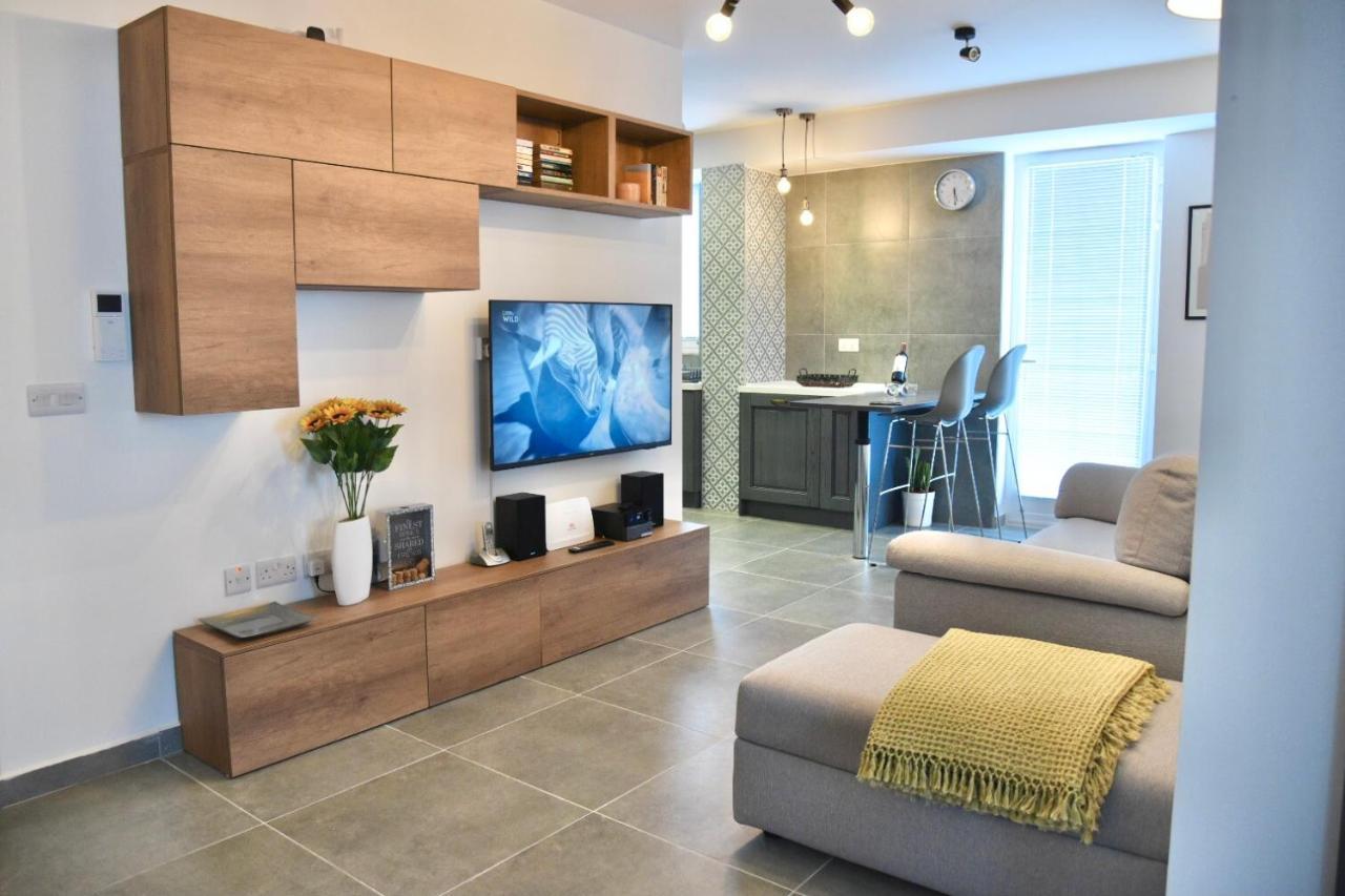 Bright & Modern 2-Bedroom, 4Th Floor Apartment In Gzira, Malta Extérieur photo