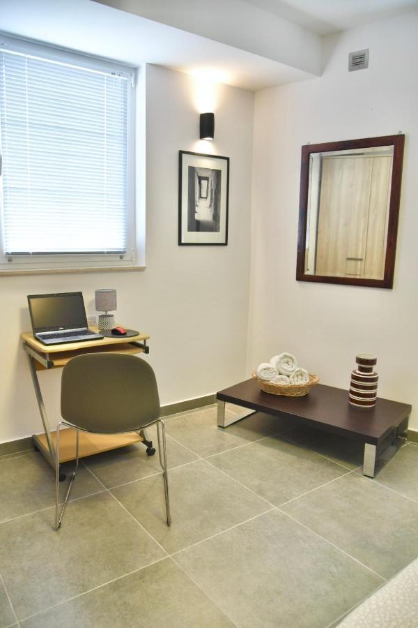 Bright & Modern 2-Bedroom, 4Th Floor Apartment In Gzira, Malta Extérieur photo